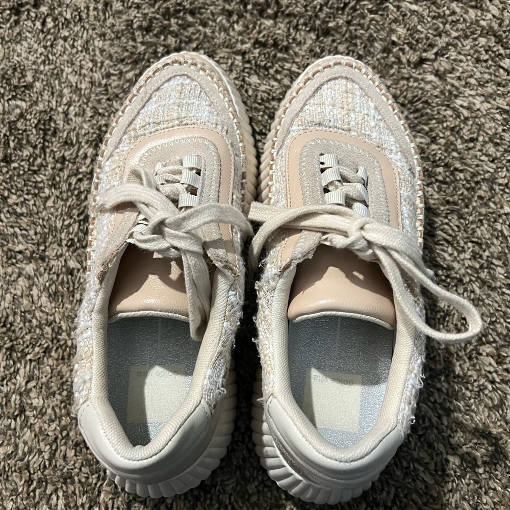 Dolce Vita Cream and Tan Women's Sneakers